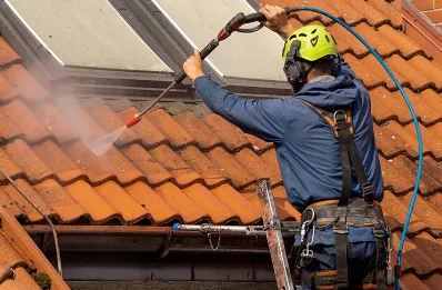 Démoussage et hydrofuge de toiture à Touffréville